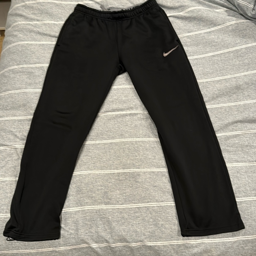 Men’s Nike thermafit sweatpants